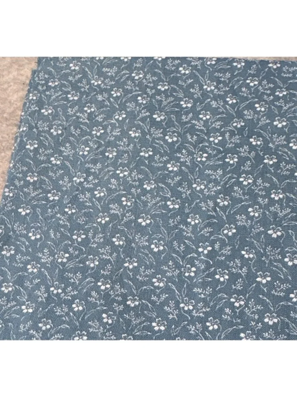 Floral Blue Cotton Fat Quarter Fabric 18